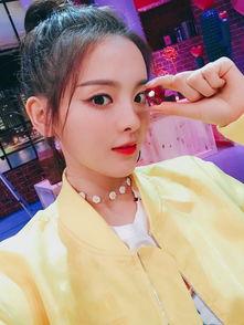 娱乐圈吃瓜杨超越,娱乐圈的“瓜中瓜”，揭秘她的星途历程